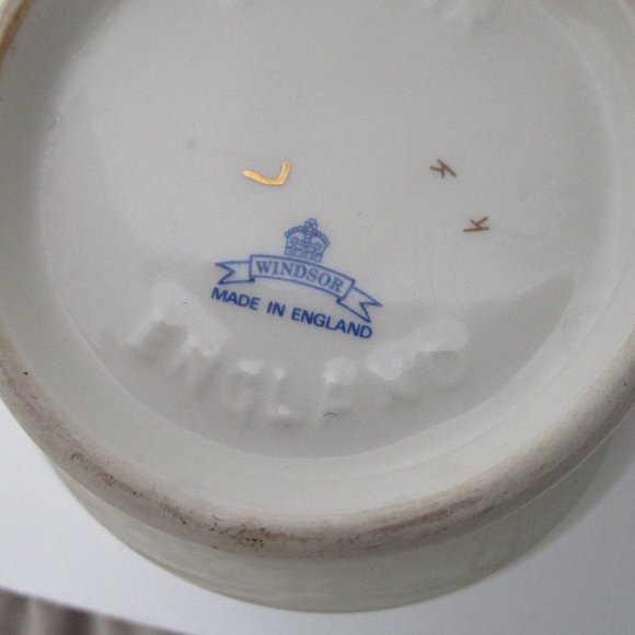 vintage hand painted tea pot - Picture 7 of 7